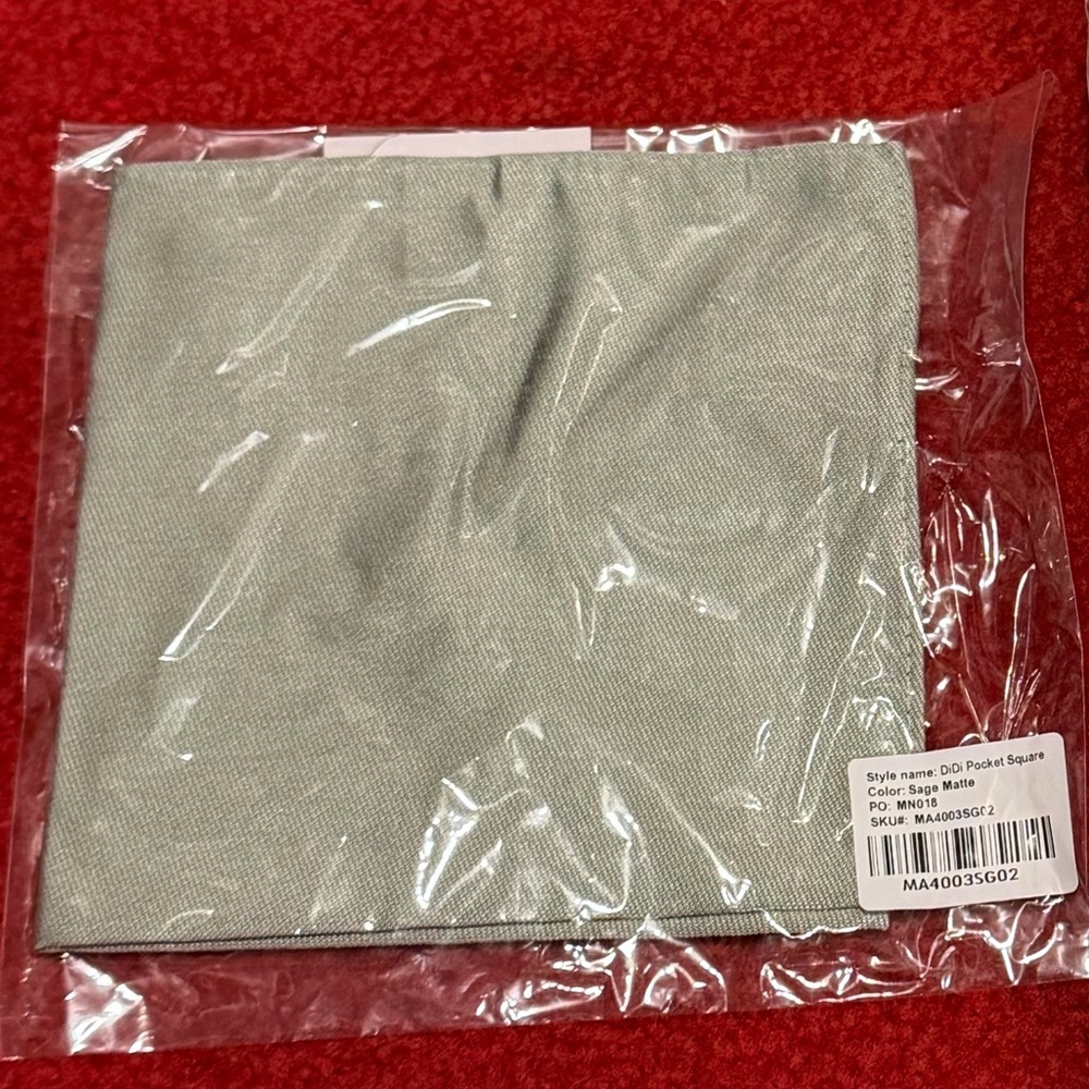 Birdy Grey Sage Matte Pocket Square